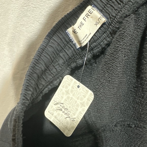 WE THE FREE Jet Set Women's XL Black Wide Leg Ankle Length Lounge Sweatpants NWT - Picture 10 of 15